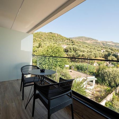 Calma Boutique Hotel Vlorë Exteriör bild